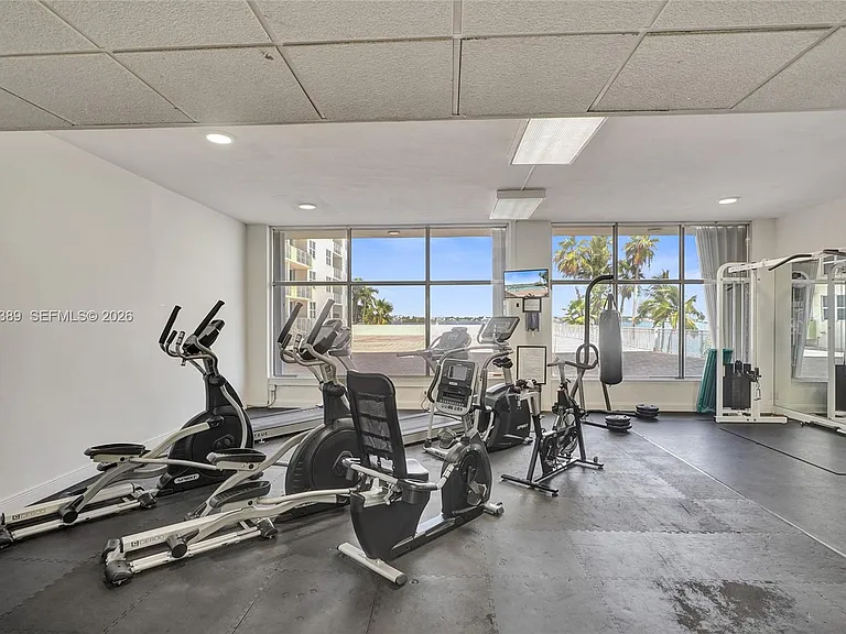 10350 W Bay Harbor Dr #3G — Photo 23