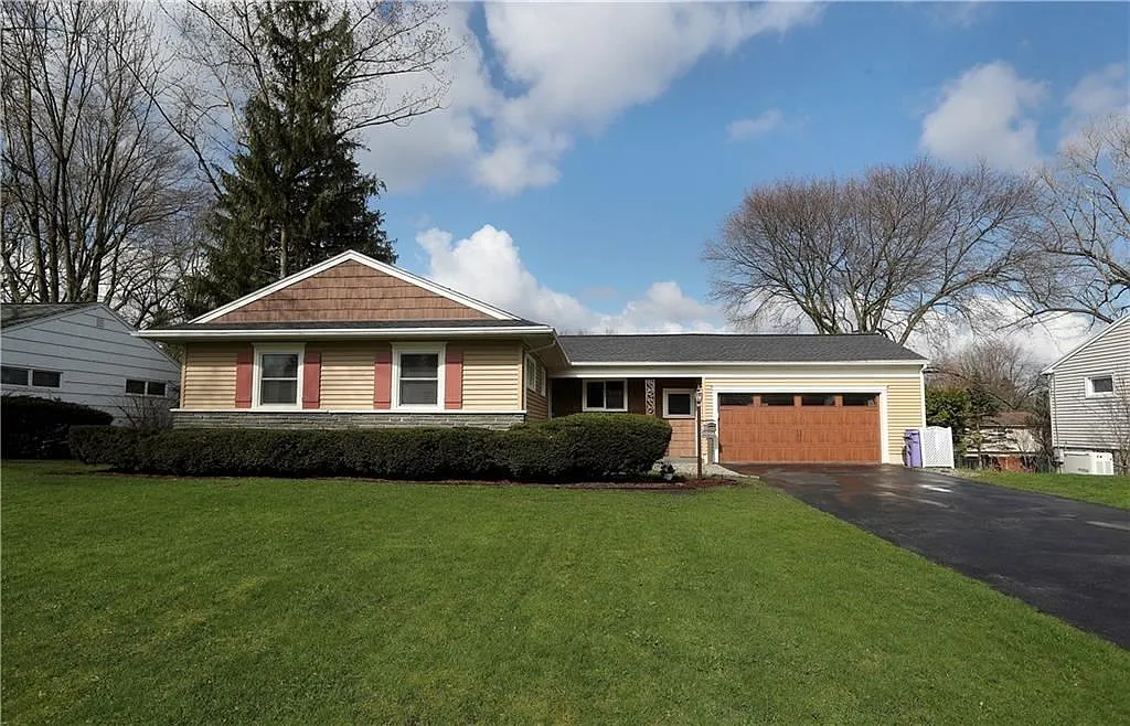71 Hillside Rd photo 1