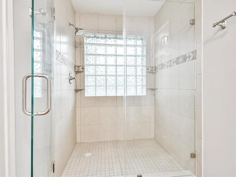 10327 Brickyard Ct — Photo 17