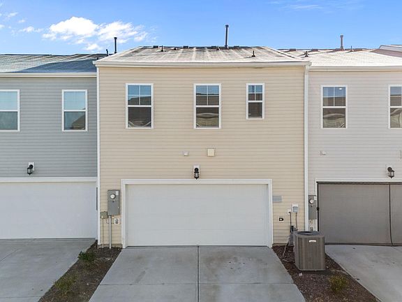 4th image of 2402 Chert Ln