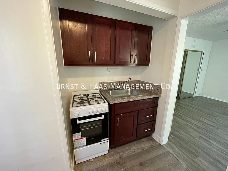 181 Argonne Ave #4 — Photo 5