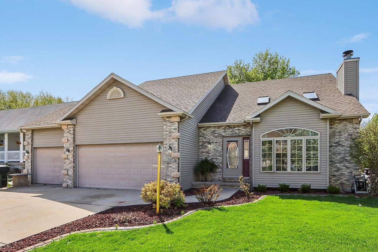 334 North Heatherstone Drive, Sun Prairie, WI 53590 Zillow