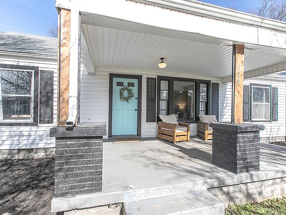 3rd image of 115 Rushwood Dr