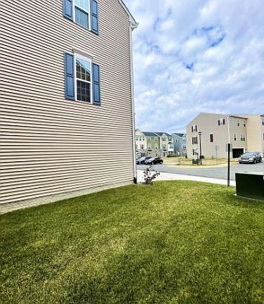 5th image of 2712 Wheatland Station Way