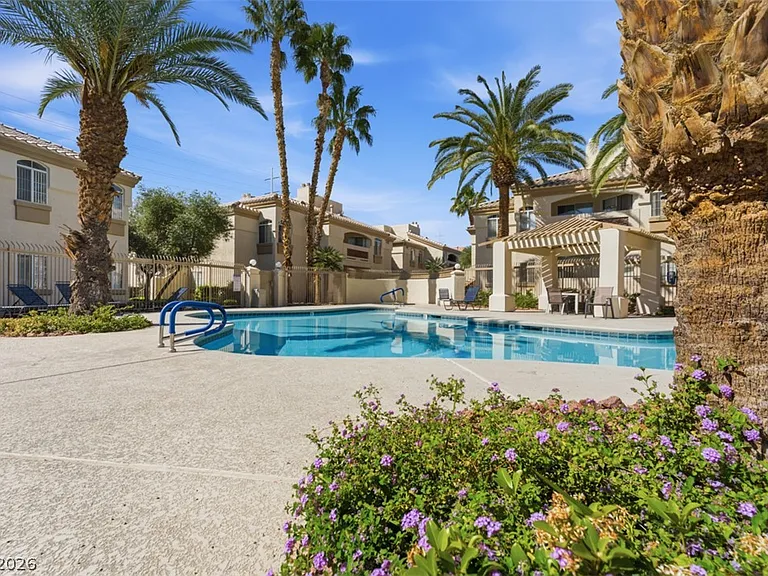 7400 W Flamingo Rd #1090 — Photo 30