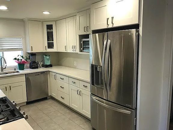 3rd image of 4029 W 162nd St