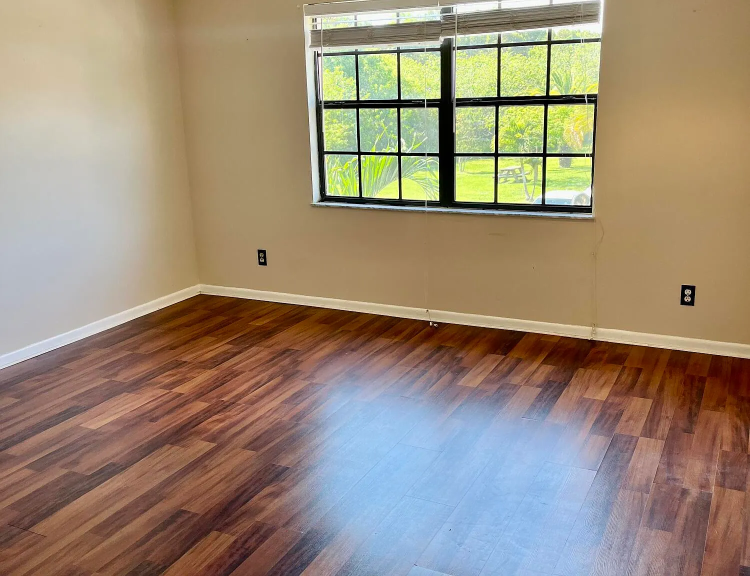 2 bed, 2.0 bath, 861 sqft, $1,700 — Photo 4
