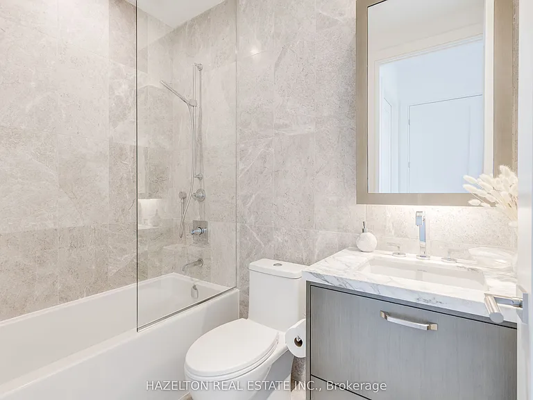 455 Wellington St W #301 — Photo 20