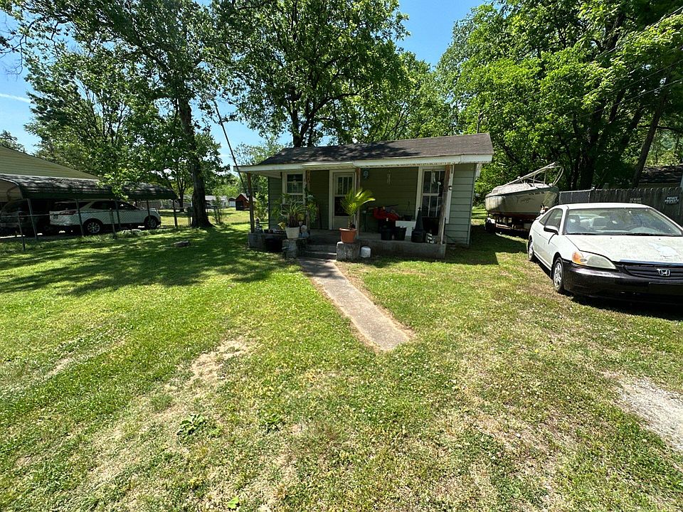 1st image of 809 Ferry Rd