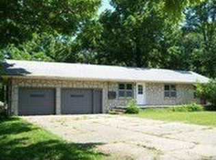 1233 Longs Dr, Grove, OK 74344