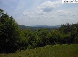 Tomahawk Dr, Collettsville, NC 28611