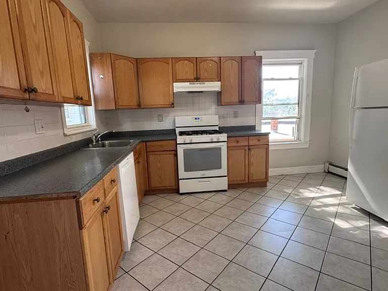 20 Alcott St - SM — Photo 4
