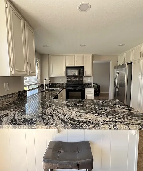 3241 San Tomas Dr — Photo 17