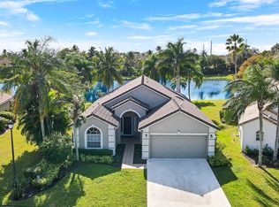 1931 Oak Berry Cir, Wellington, FL 33414