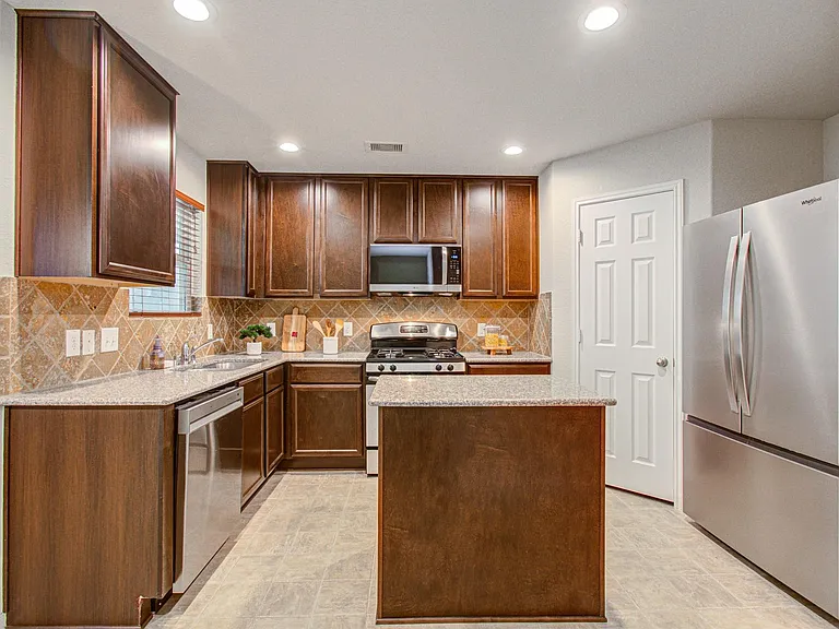 14915 Calico Heights Ln — Photo 6