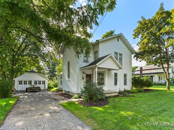 220 N Jefferson St, Lowell, MI 49331