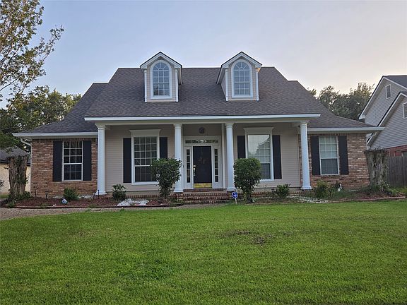 2nd image of 163 Southwood Dr