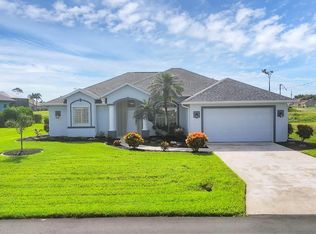 39 Medalist Cir, Rotonda West, FL 33947