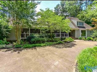 1507 Cherokee Ln SE, Decatur, AL 35601