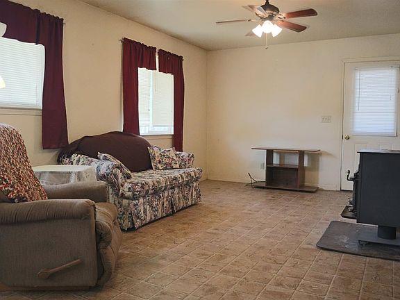 4th image of 617 Wagner Way