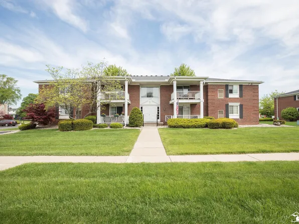 1749 Monticello St, Trenton, MI 48183
