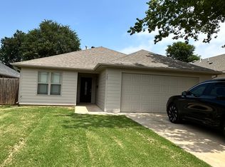 137 W Thatcher St, Edmond, OK 73003