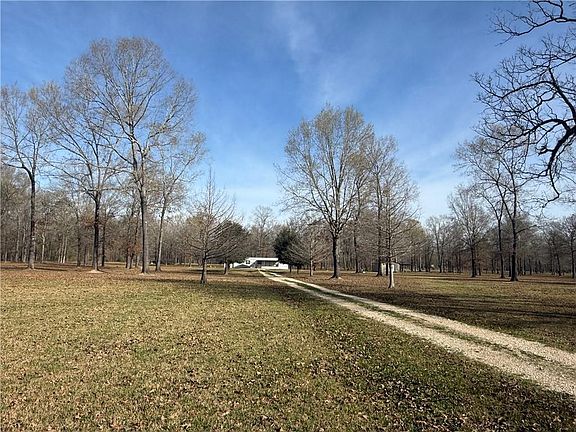 3rd image of 195 Varvarosky Rd