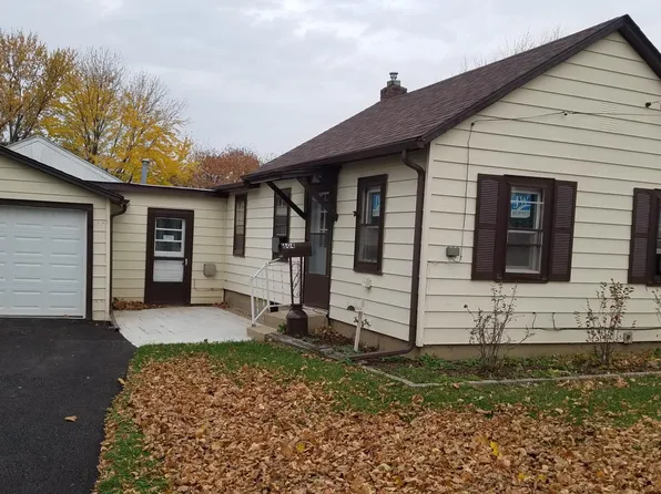 604 Gardner St, Belvidere, IL 61008
