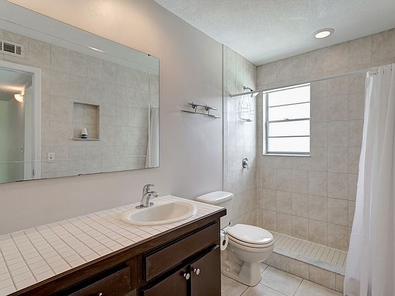 4th image of 6940 Sunset Dr S Unit 2D