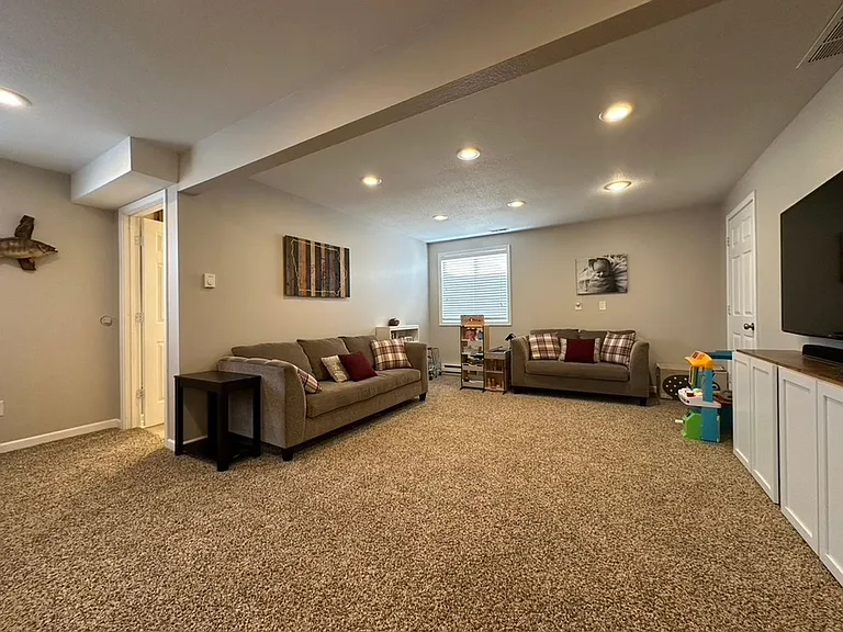 1709 Crabapple Ln — Photo 4