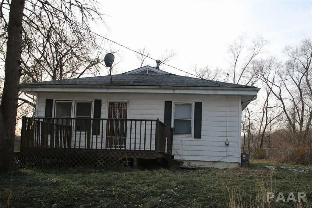 1525 N Market St photo 1