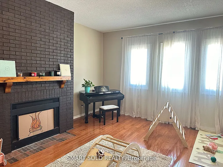 117 Westhampton Dr — Photo 8