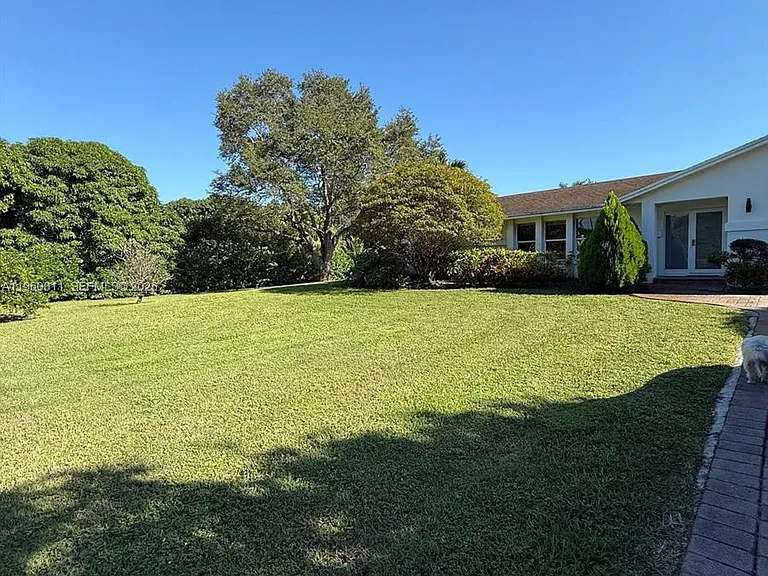 11030 SW 42nd Ct — Photo 6