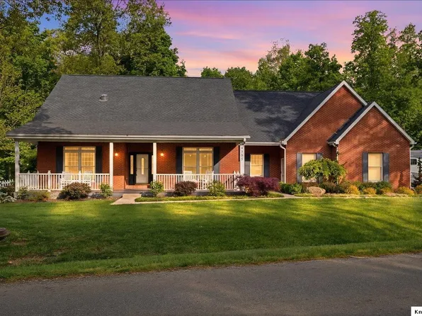 3737 Apple Valley Dr, Howard, OH 43028