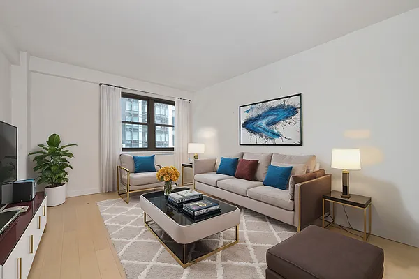 Rented by Manhattan Realty Group | media 15