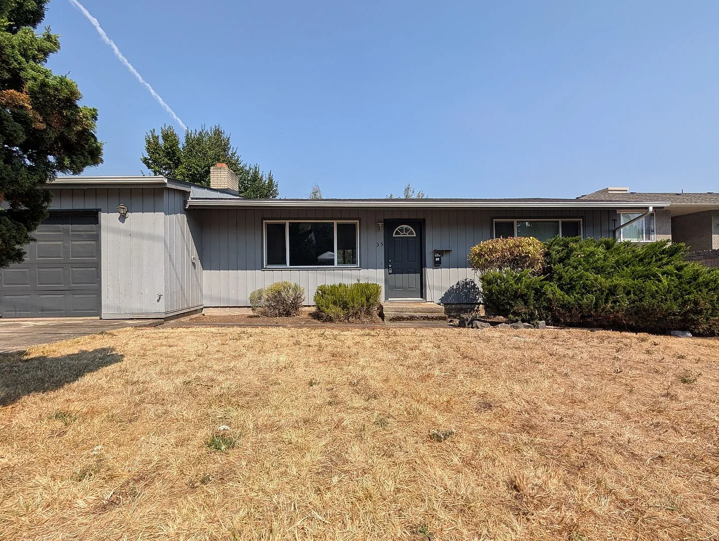 Great 2 bed/1 bath home in South Eugene! — Photo 2