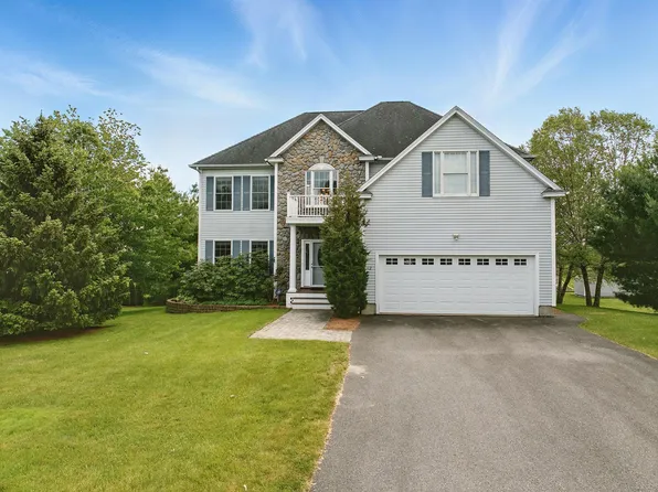 12 Scenic Lane, Hudson, NH 03051