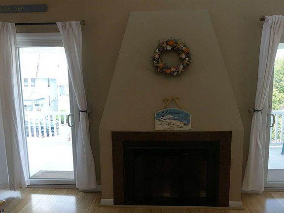 5th image of 3343 Asbury Ave #2