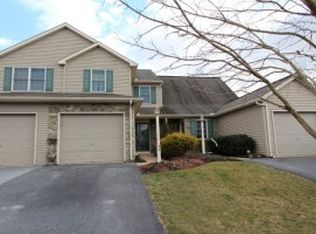 52 Pebble Creek Dr, Lititz, PA 17543