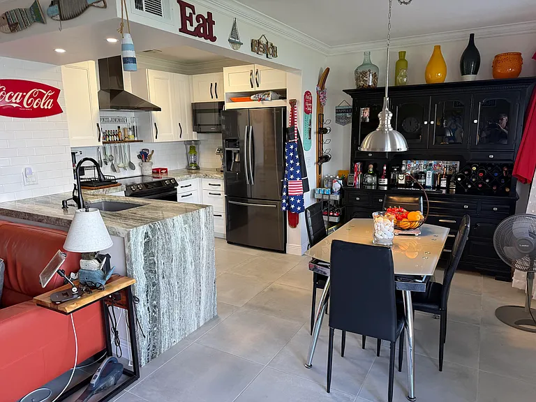 1201 S Riverside Dr #106 — Photo 4