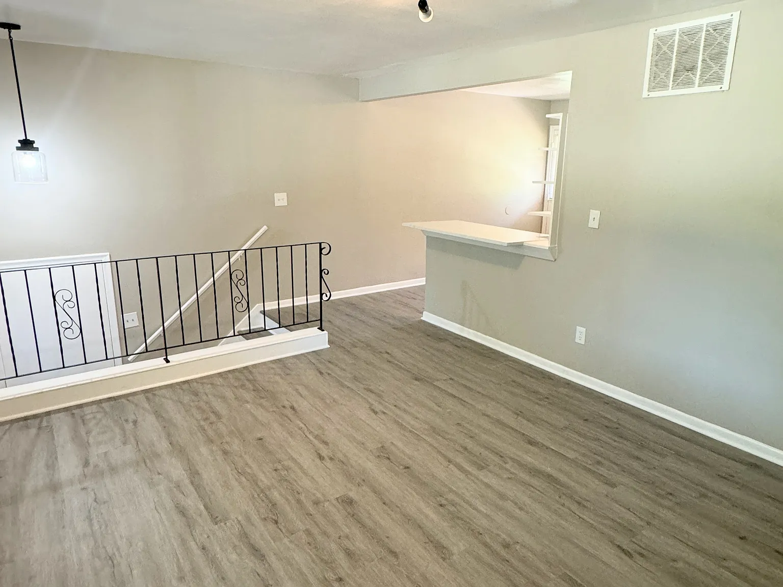 2 bed, 1200 sqft, $1,700 — Photo 3