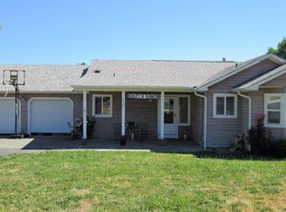 1448 Lonnon Rd, Grants Pass, OR 97527