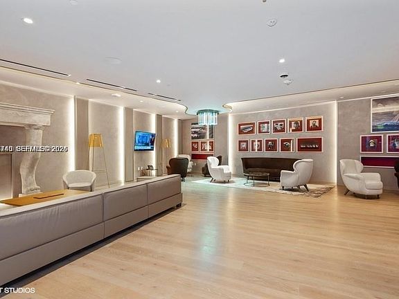 4th image of 1000 Brickell Plz Unit 4906