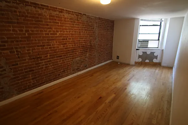 Rented by Guidance Realty Corp. | media 4