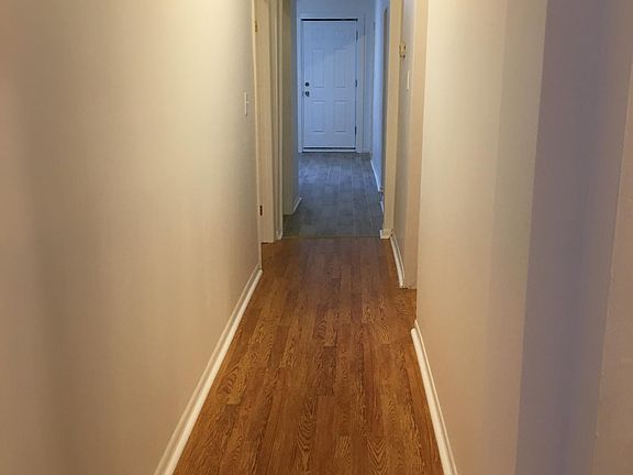 3rd image of 312 W 27th St #1