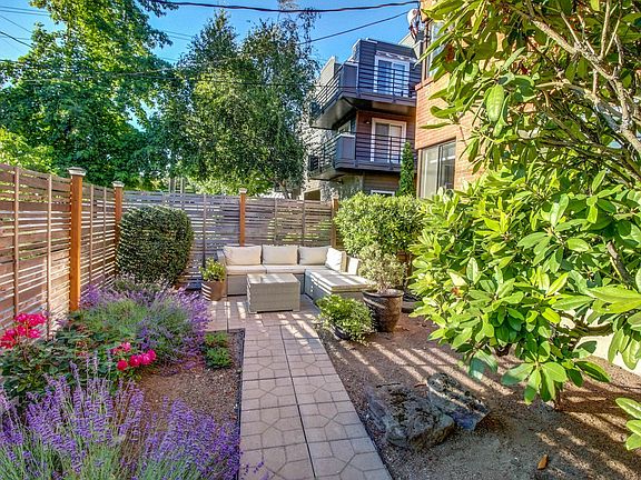 4th image of 1418 2nd Ave W #5533c7c78