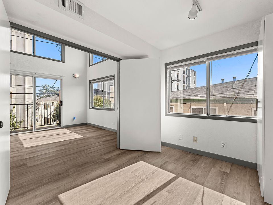 1st image of 1540 S Fairfax Ave #7
