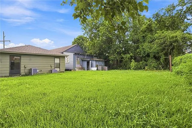 727 Anson St — Photo 16