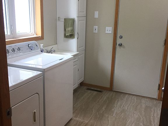 Laundry/Mudroom