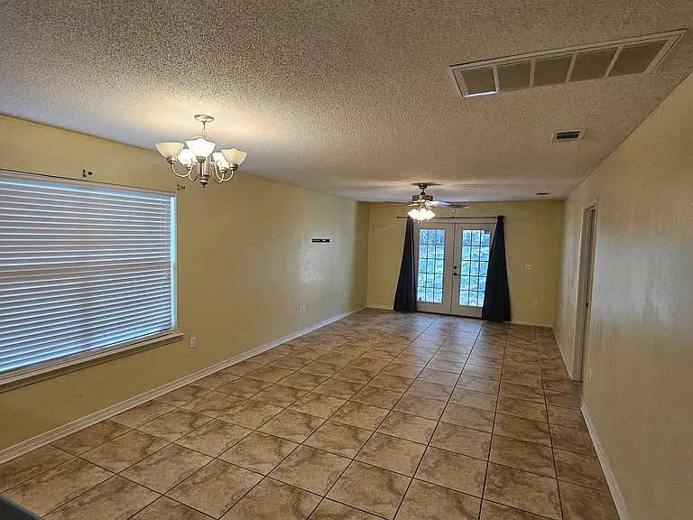 311 Dahlquist Dr — Photo 8